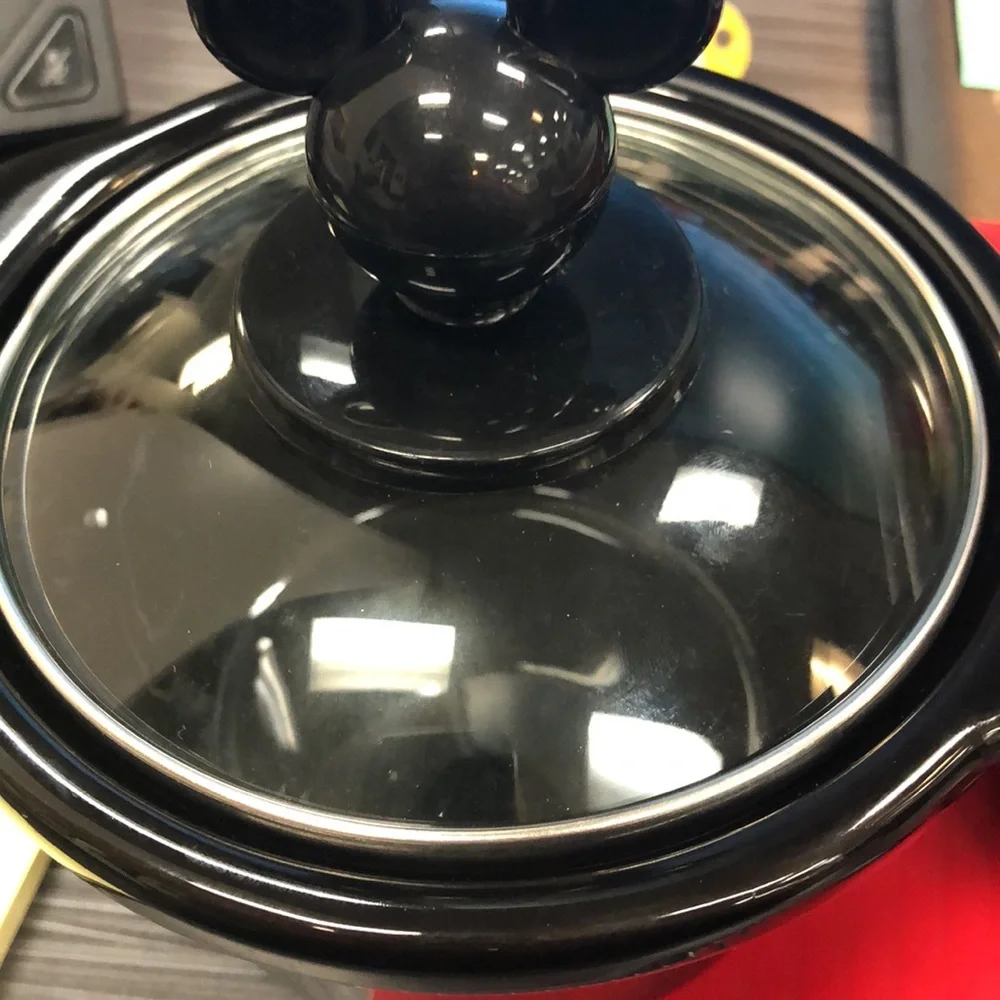 Mickey Mouse 20 ounce sauce warmer. Brand new!
